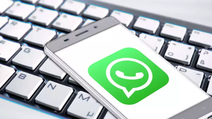 WhatsApp 为社区带来通用群聊功能，允许无需命名即可创建群组